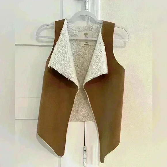 Tucker + Tate Faux Fur Tan Sherpa Oversized Cardigan- Size Medium (8/10) EUC - Picture 1 of 4